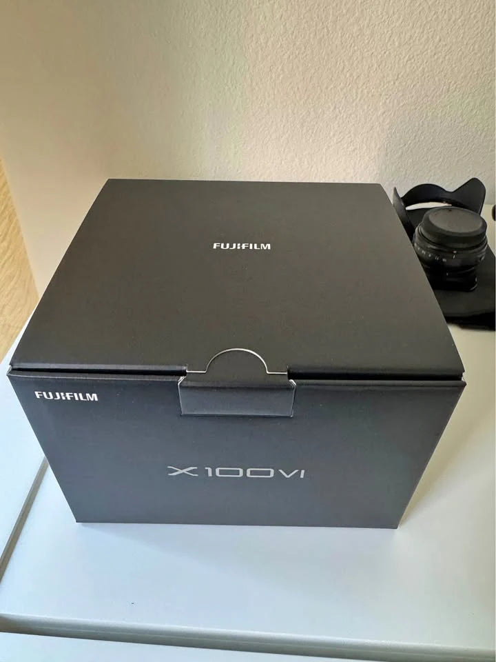 FujiFilm X100VI brand new silver