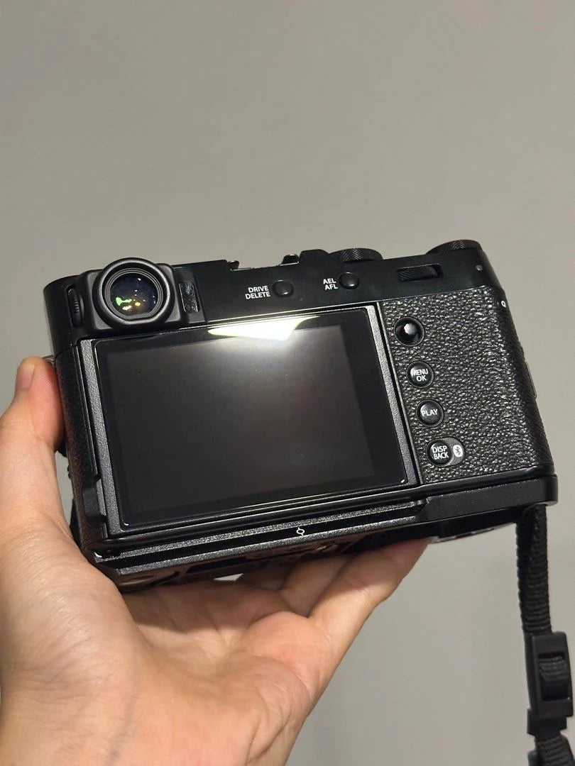 Fujifilm X100VI (black) + accessories