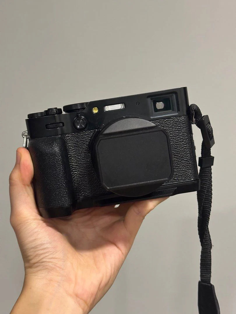 Fujifilm X100VI (black) + accessories